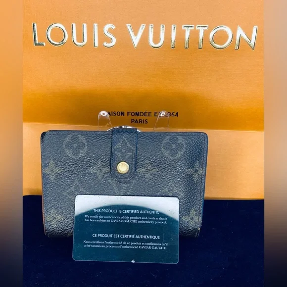 Louis Vuitton Vintage Viennois Wallet with Kisslock. Authentic and rare. - Picture 1 of 17